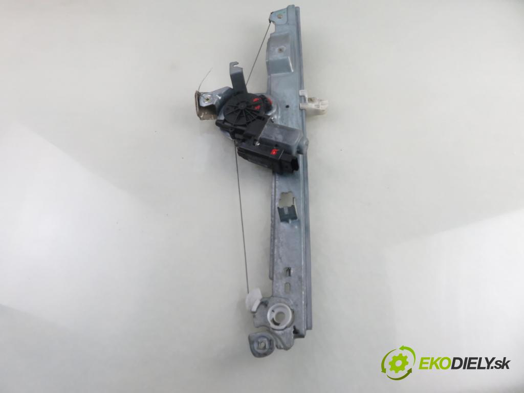 RENAULT SCENIC II (JM0/1_) MINIVAN 2004 88,00 1.9 DCI - F9Q 812 1870,00 mechanismus oken PPE 