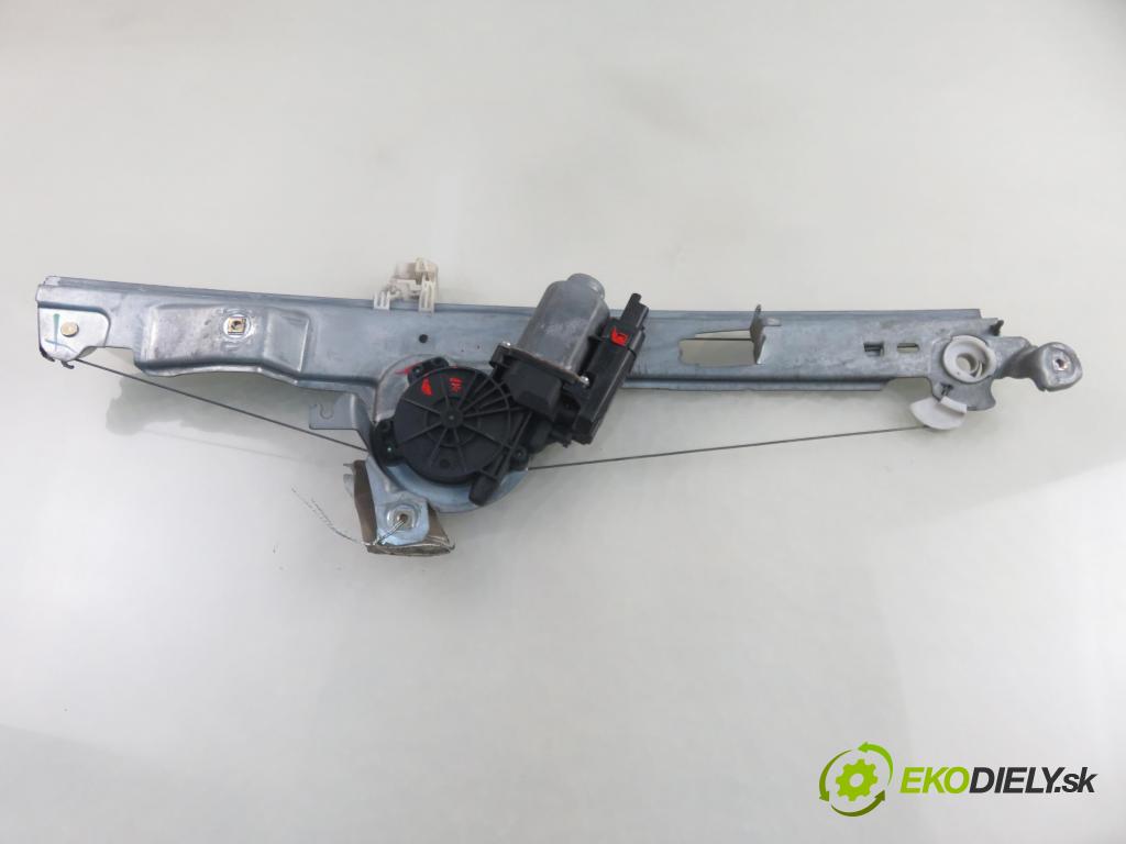 RENAULT SCENIC II (JM0/1_) MINIVAN 2004 88,00 1.9 DCI - F9Q 812 1870,00 mechanismus oken PPE