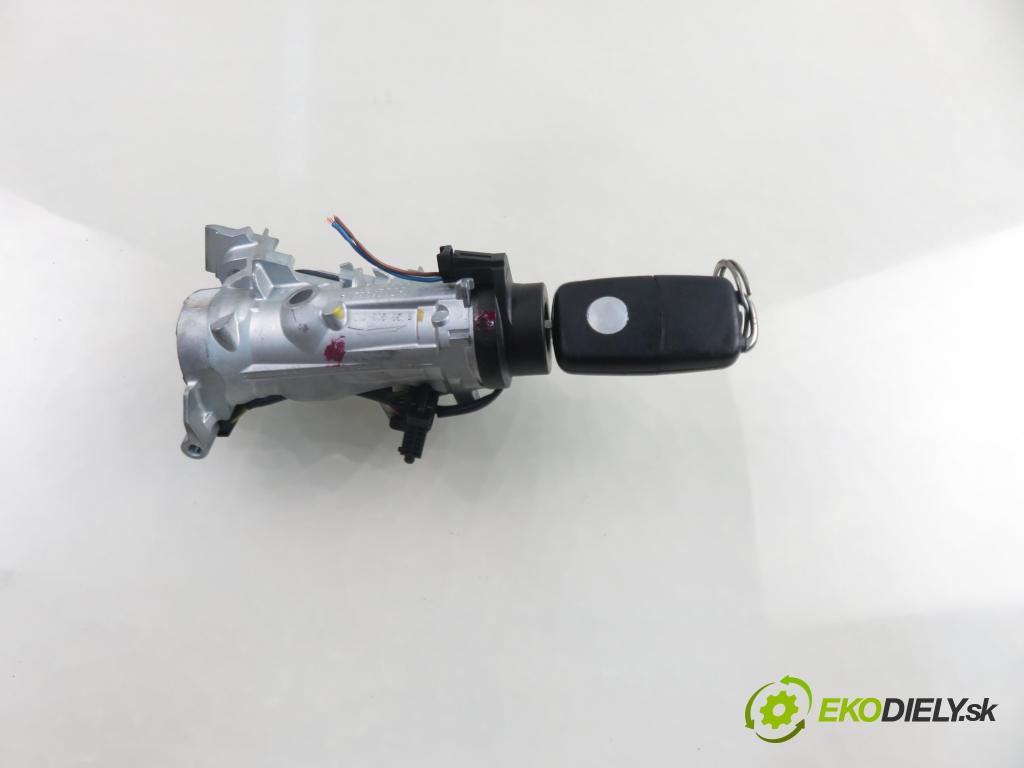 VW TOURAN (1T1, 1T2) MINIVAN 2004 74,00 1.9 TDI PD 100 - AVQ 1896,00 spinačka 1K0905851B (Spínacia skrinka)