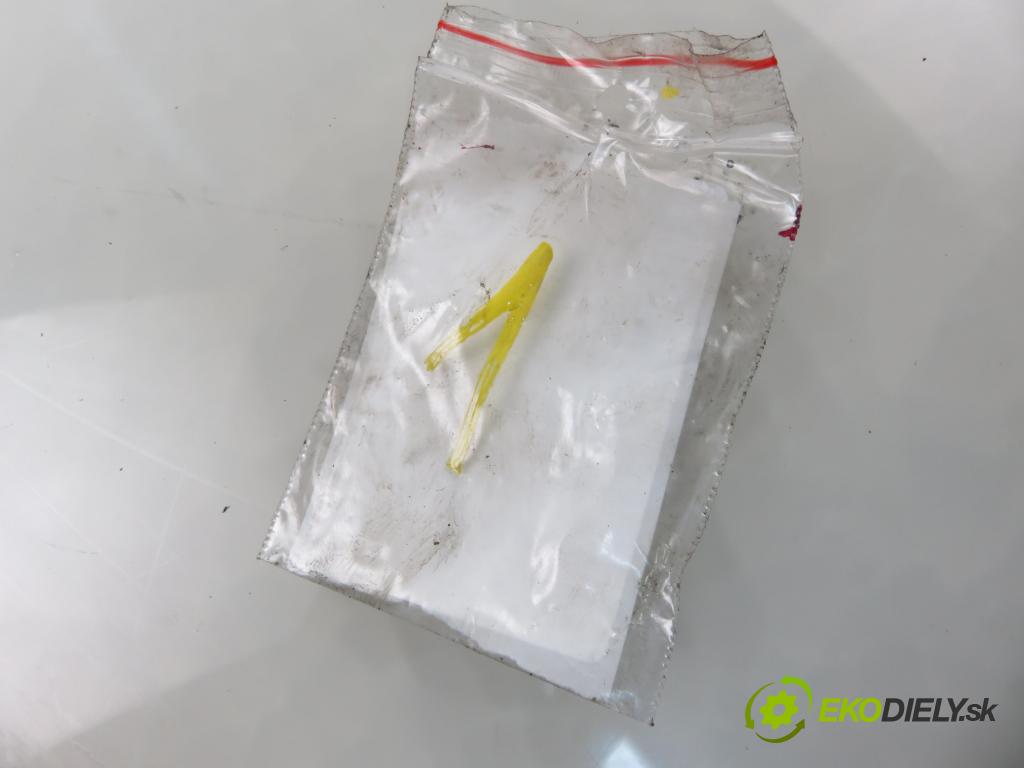 AUDI Q7 (4L) SUV 2007 257,00 4.2 FSI 350 quattro - BAR 4163,00 vstrekovač 079906036C ; 079036C (Vstrekovač paliva)