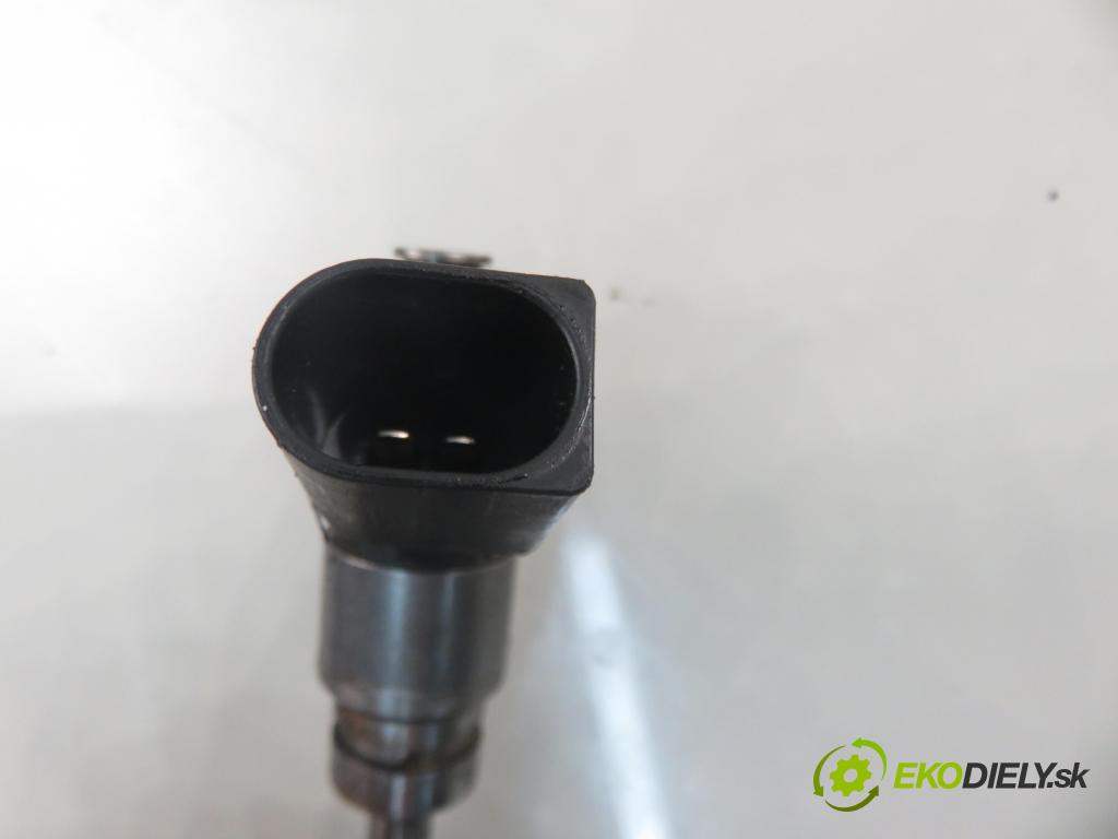 AUDI Q7 (4L) SUV 2007 257,00 4.2 FSI 350 quattro - BAR 4163,00 vstrekovač 079906036C ; 079036C (Vstrekovač paliva)