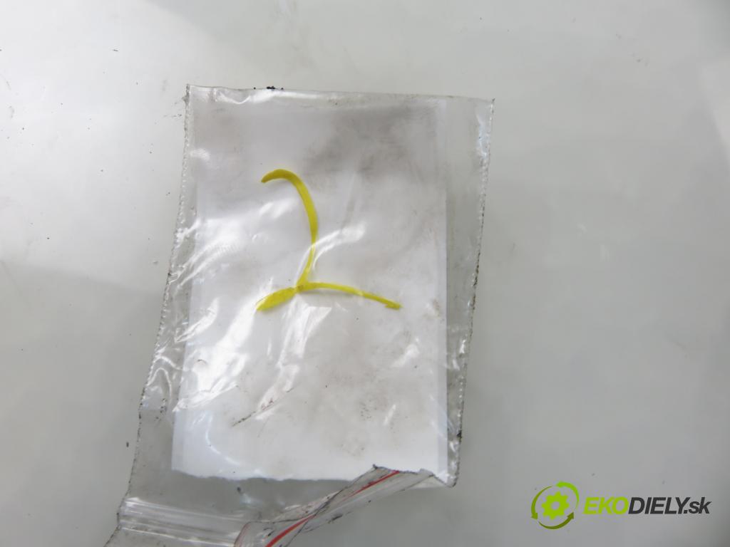 AUDI Q7 (4L) SUV 2007 257,00 4.2 FSI 350 quattro - BAR 4163,00 vstrekovač 079906036C ; 079036C (Vstrekovač paliva)