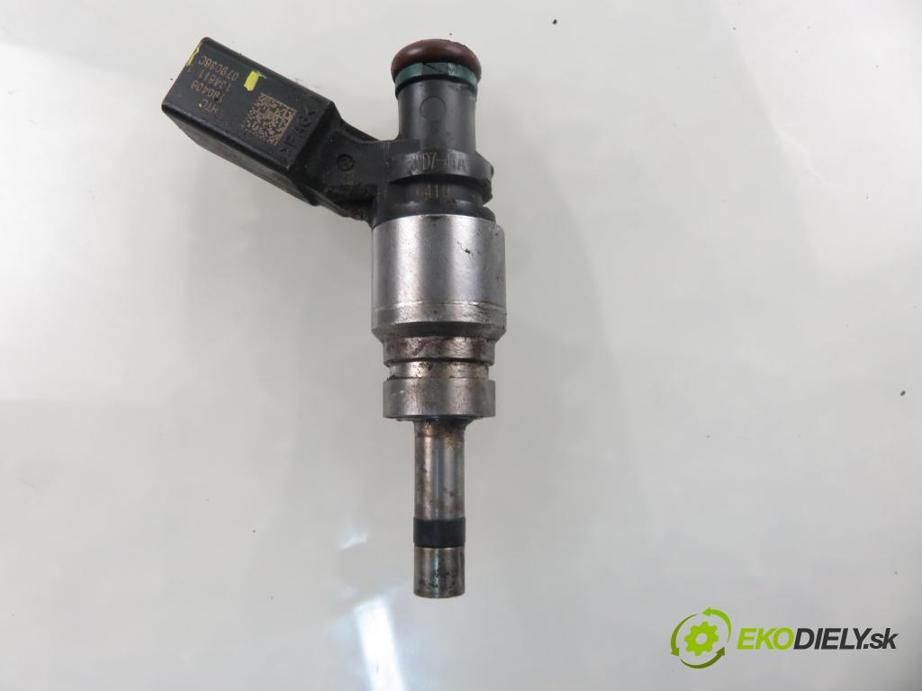 AUDI Q7 (4L) SUV 2007 257,00 4.2 FSI 350 quattro - BAR 4163,00 vstrekovač 079906036C ; 079036C (Vstrekovač paliva)