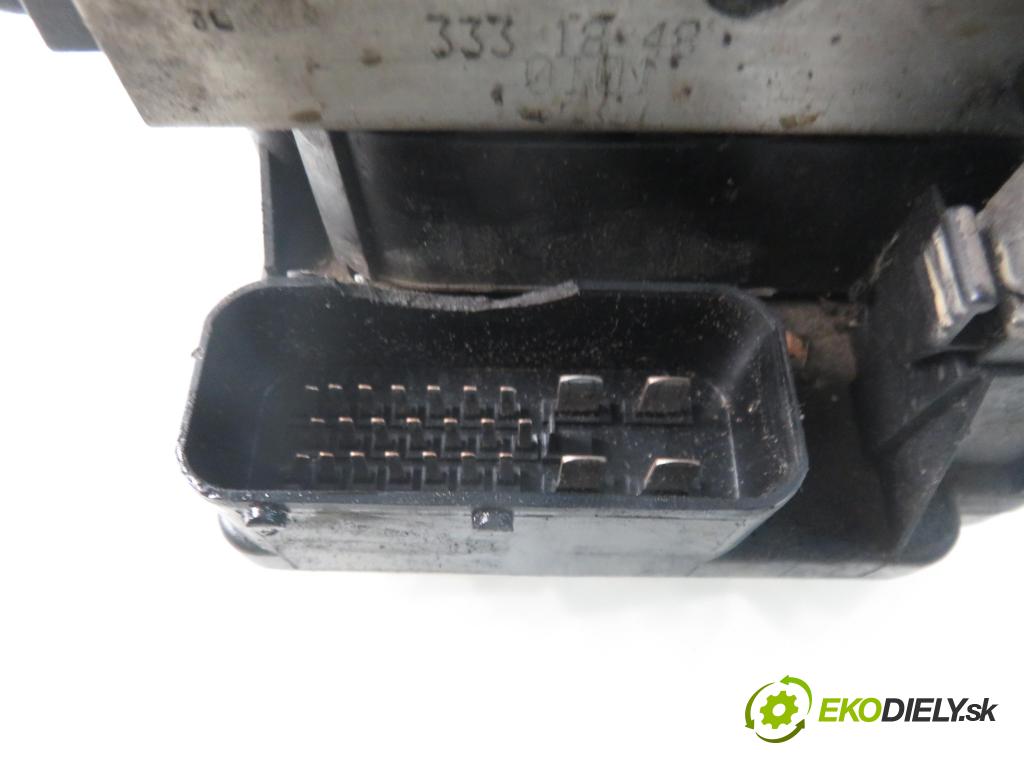 VW GOLF IV (1J1) HB 1999 85,00 1.9 TDI - AUY 1896,00 Pumpa ABS 1J0614417A ; 1J0907379R (Pumpa ABS)
