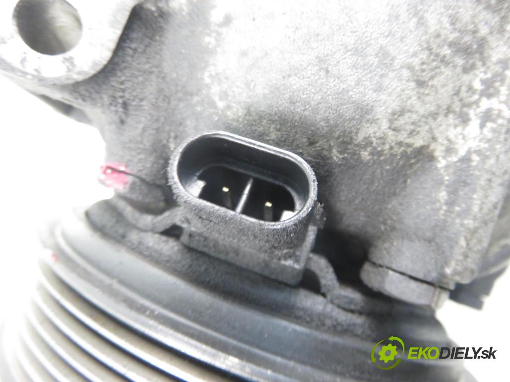 RENAULT LAGUNA II (BG0/1_) LIFTBACK 2001 88,00 1.9 dCi (BG08, BG0G) - F9Q 674 1870,00 KOMPRESOR: klimatizácie 8200021822 ; 1135320 (Kompresor klimatizácie)