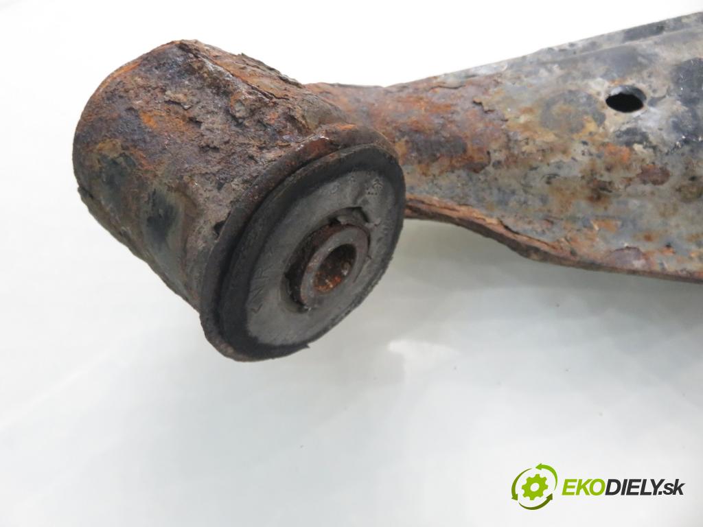 FIAT SEICENTO / 600 (187_) HB 2003 40,00 1.1 54 - 187 A1.000 1108,00 rameno LT