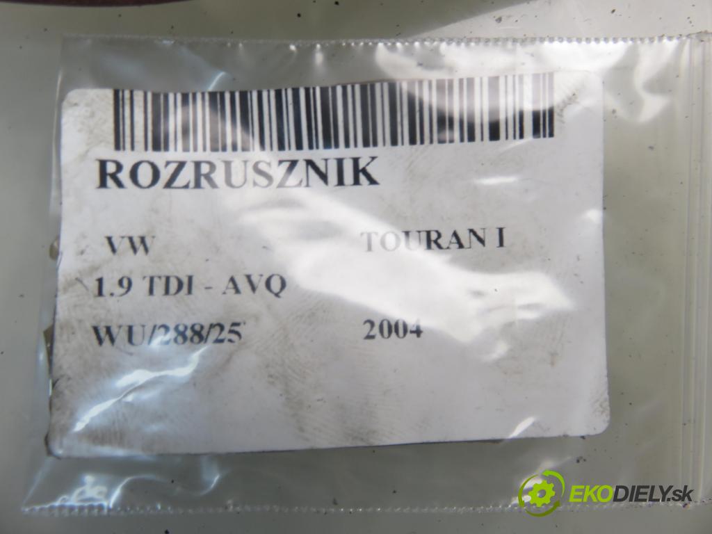 VW TOURAN (1T1, 1T2) MINIVAN 2004 74,00 1.9 TDI PD 100 - AVQ 1896,00 Štartér  (Štartér)
