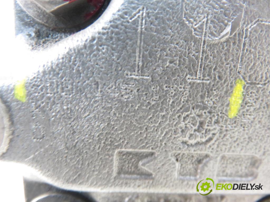 AUDI A4 Avant (8D5, B5) KOMBI 2001 85,00 1.9 TDI - AJM 1896,00 Pumpa servočerpadlo 8D0145177Q (Servočerpadlo)