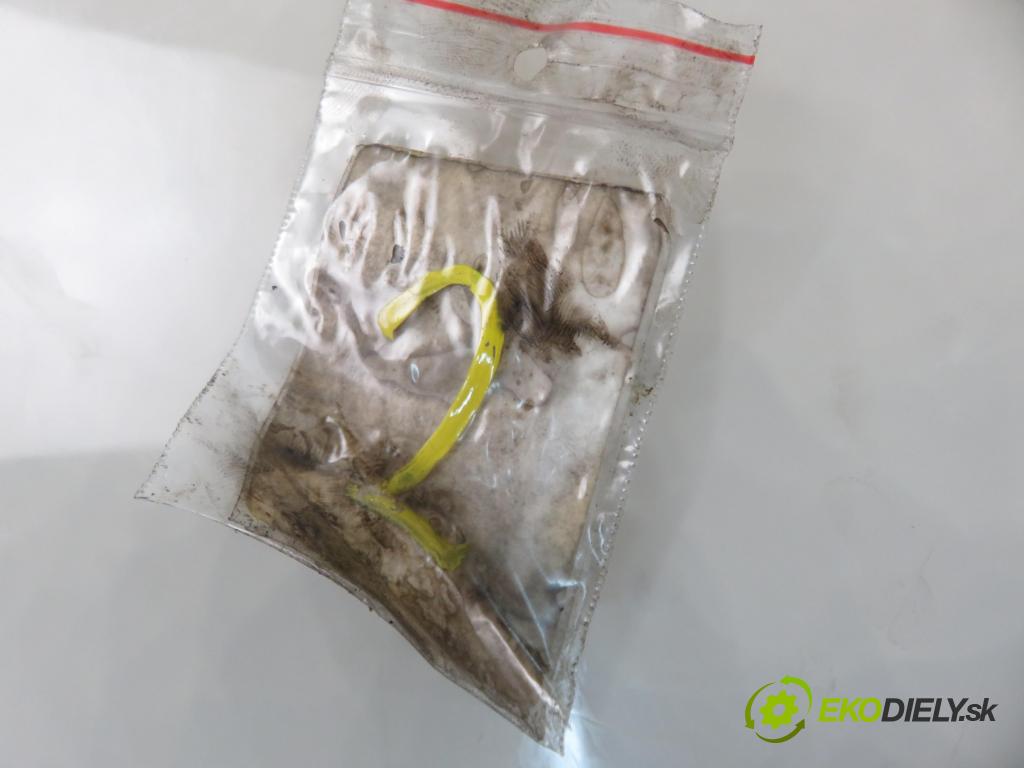 AUDI A4 Avant (8D5, B5) KOMBI 2001 85,00 1.9 TDI - AJM 1896,00 Vstrekovač 038130073F ; 0414720007 (Vstrekovač paliva)