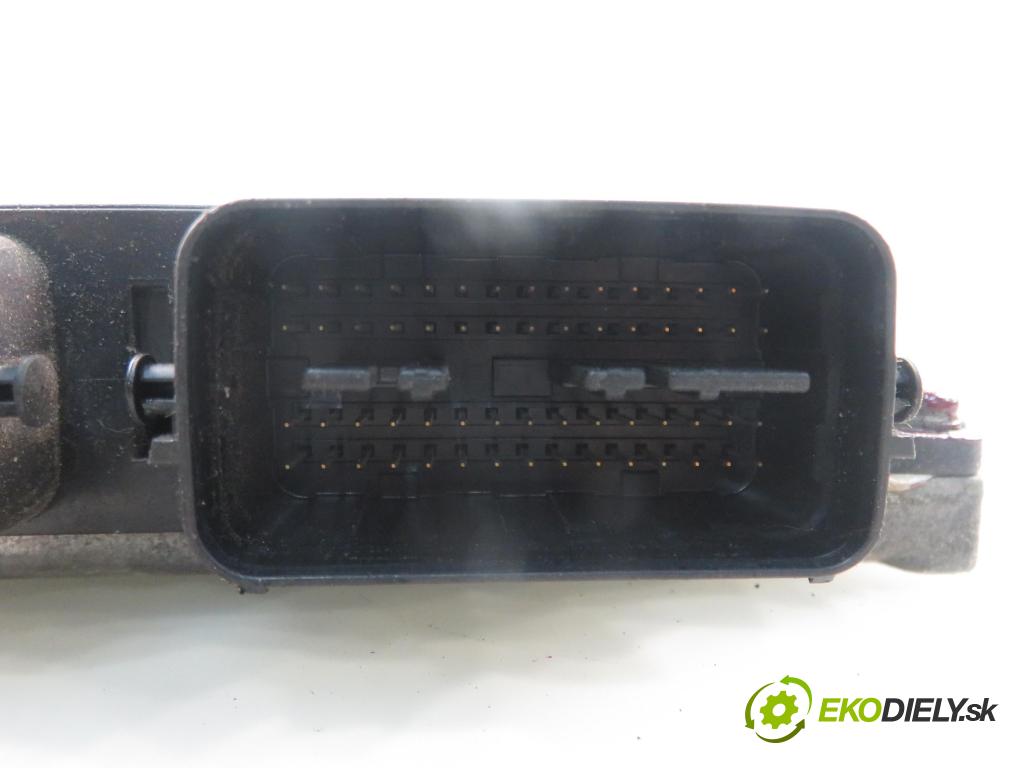SUZUKI SX4 (EY, GY) CROSSOVER 2008 79,00 1.6 VVT 4x4 (RW 416) 107 - M16A 1586,00 Riadiaca jednotka Motor 3392079J2 ; MB1123002563