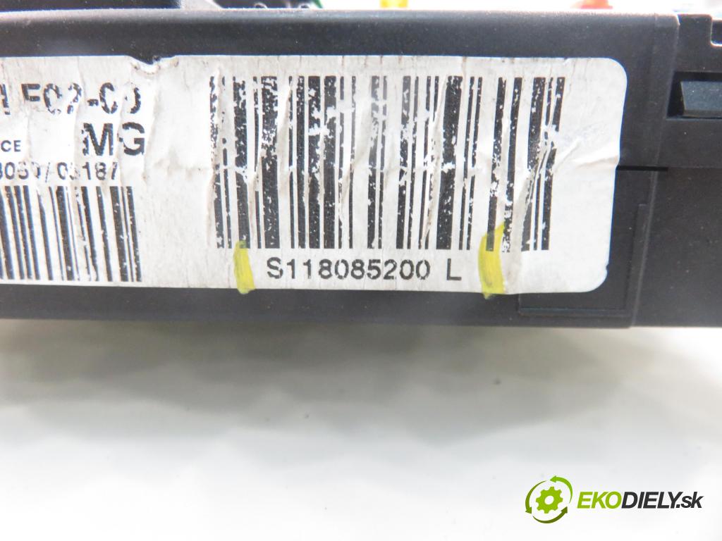 CITROEN C2 (JM_) HB 2004 50,00 1.4 - KFV (TU3JP) 1360,00 MODUL BSI S118085200L ; 9653667380