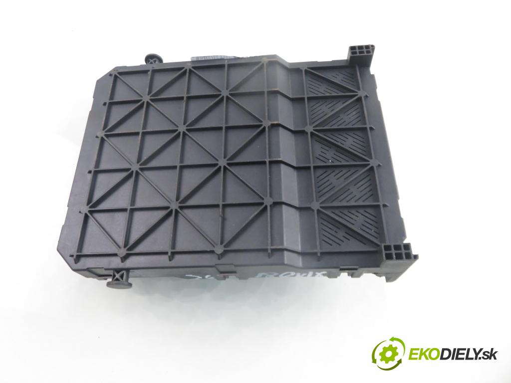 CITROEN C2 (JM_) HB 2004 50,00 1.4 - KFV (TU3JP) 1360,00 MODUL BSI S118085200L ; 9653667380