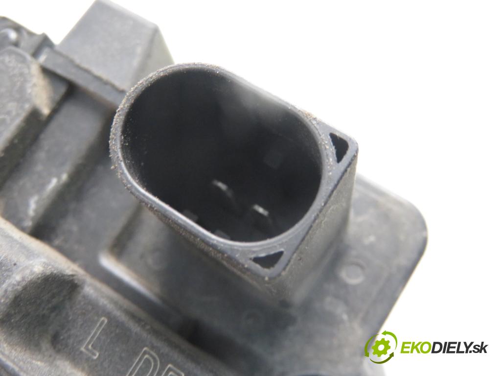 VW GOLF V (1K1) HB 2004 85,00 1.6 FSI - BAG 1598,00 Alternátor 028903028E (Alternátor)