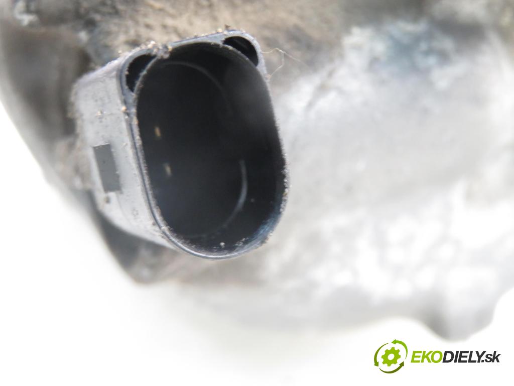 VW GOLF V (1K1) HB 2004 85,00 1.6 FSI - BAG 1598,00 KOMPRESOR: klimatizácie 1K0820803F (Kompresor klimatizácie)