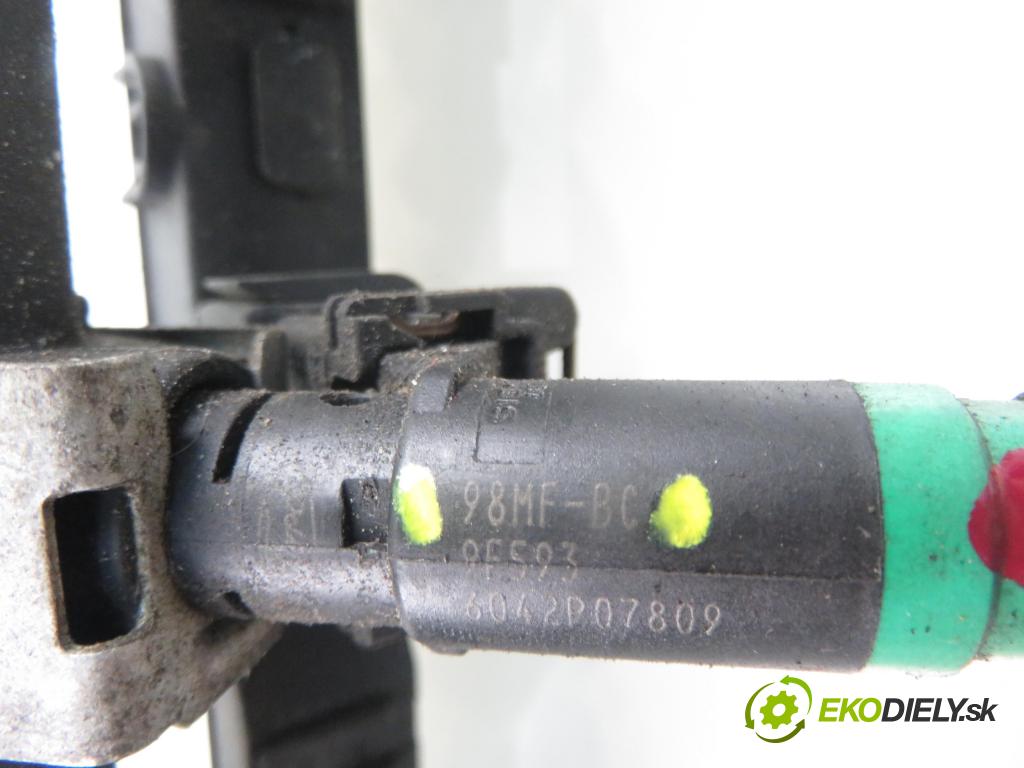 FORD FOCUS C-MAX (DM2) MINIVAN 2005 74,00 1.6 - HWDA 1596,00 Lišta vstrekovacia 98MFBC ; 5M5G9H467BA ; VP5M5UBB (Vstrekovacia lišta)