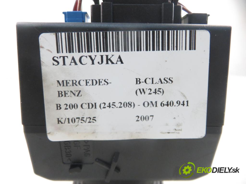 MERCEDES-BENZ KLASA B Sports Tourer (W245) HB 2007 103,00 B 200 CDI (245.208) -  140 OM 640.941 1991,00 spinačka 1695451908 (Spínacia skrinka)