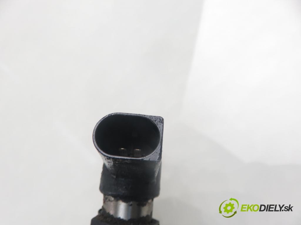 MAZDA 2 (DY) HB 2005 50,00 1.4 CD - F6JA 1399,00 vstrekovač 9655304880 (Vstrekovač paliva)