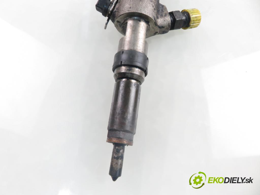 MAZDA 2 (DY) HB 2005 50,00 1.4 CD - F6JA 1399,00 vstrekovač 9655304880 (Vstrekovač paliva)