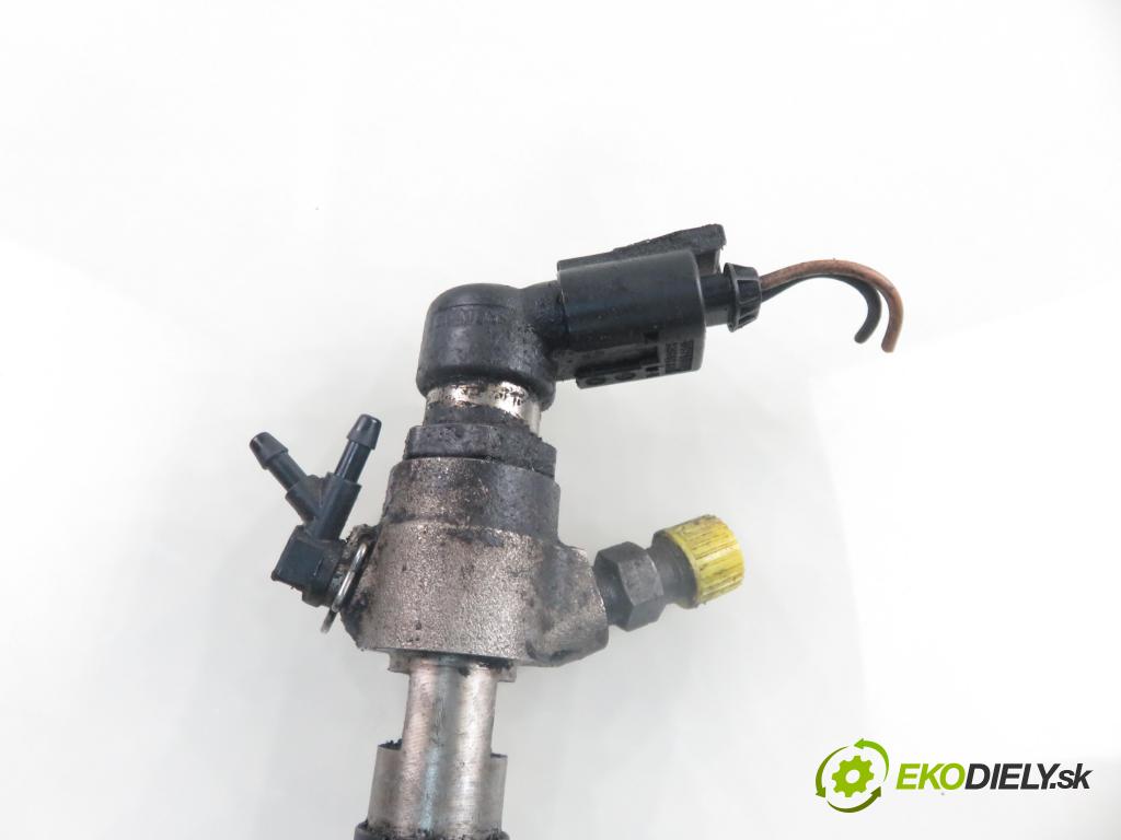 MAZDA 2 (DY) HB 2005 50,00 1.4 CD - F6JA 1399,00 vstrekovač 9655304880 (Vstrekovač paliva)