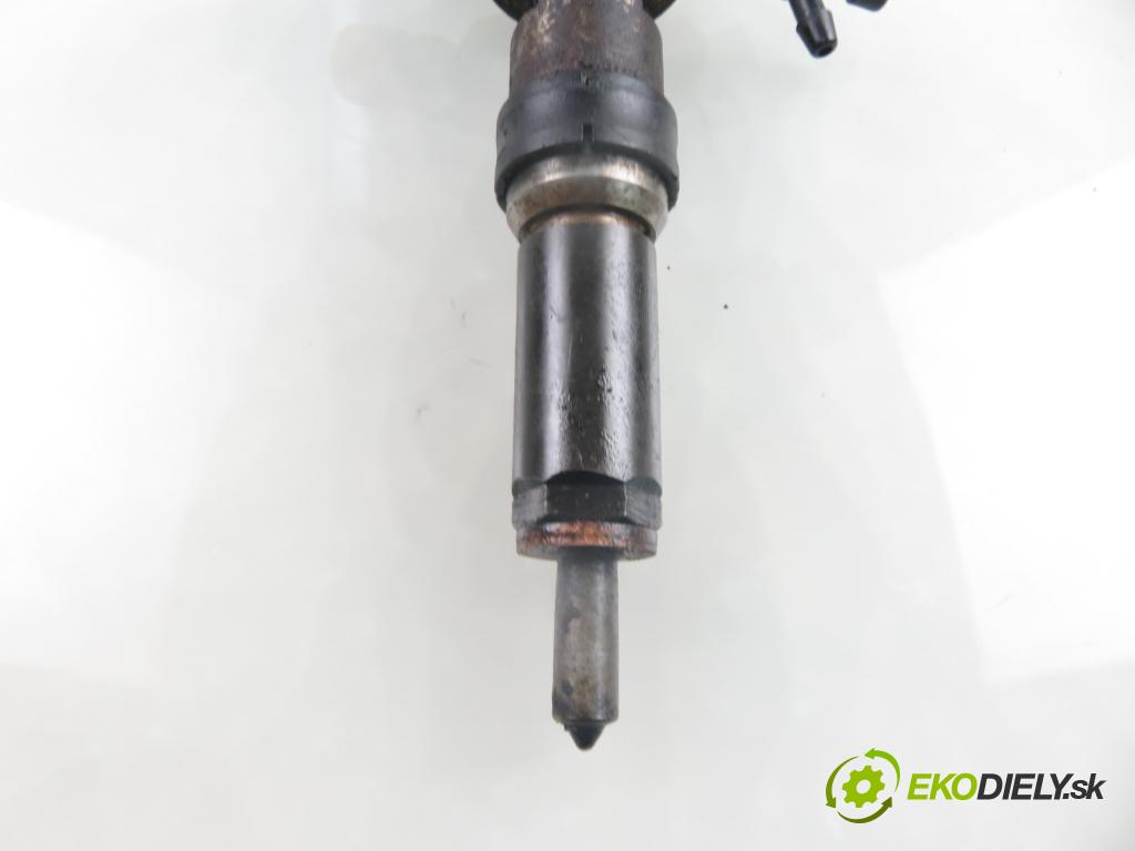 MAZDA 2 (DY) HB 2005 50,00 1.4 CD - F6JA 1399,00 vstrekovač 9655304880 (Vstrekovač paliva)