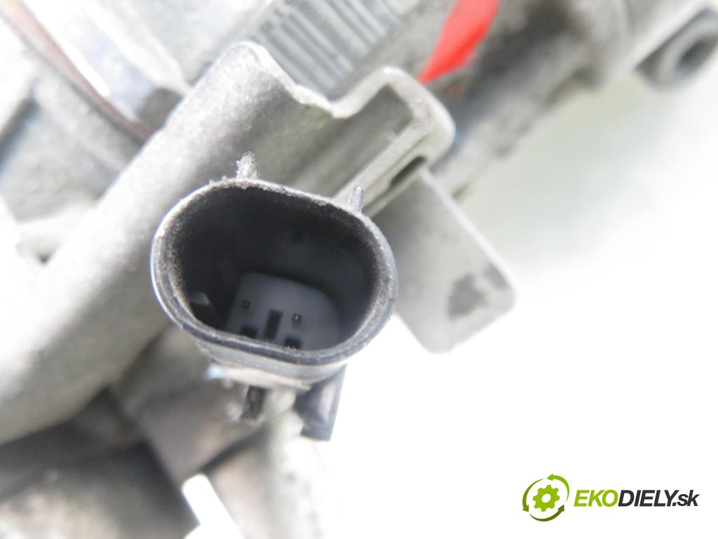 MERCEDES-BENZ KLASA B Sports Tourer (W245) HB 2007 103,00 B 200 CDI (245.208) -  140 OM 640.941 1991,00 KOMPRESOR: klimatizácie A0022301411 (Kompresor klimatizácie)