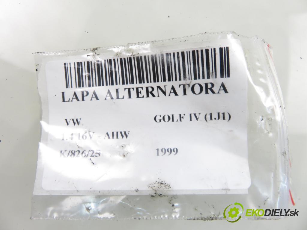 VW GOLF IV (1J1) HB 1999 55,00 1.4 16V - APE 1390,00 uchycení alternátora 032145169Q ; 032145299A