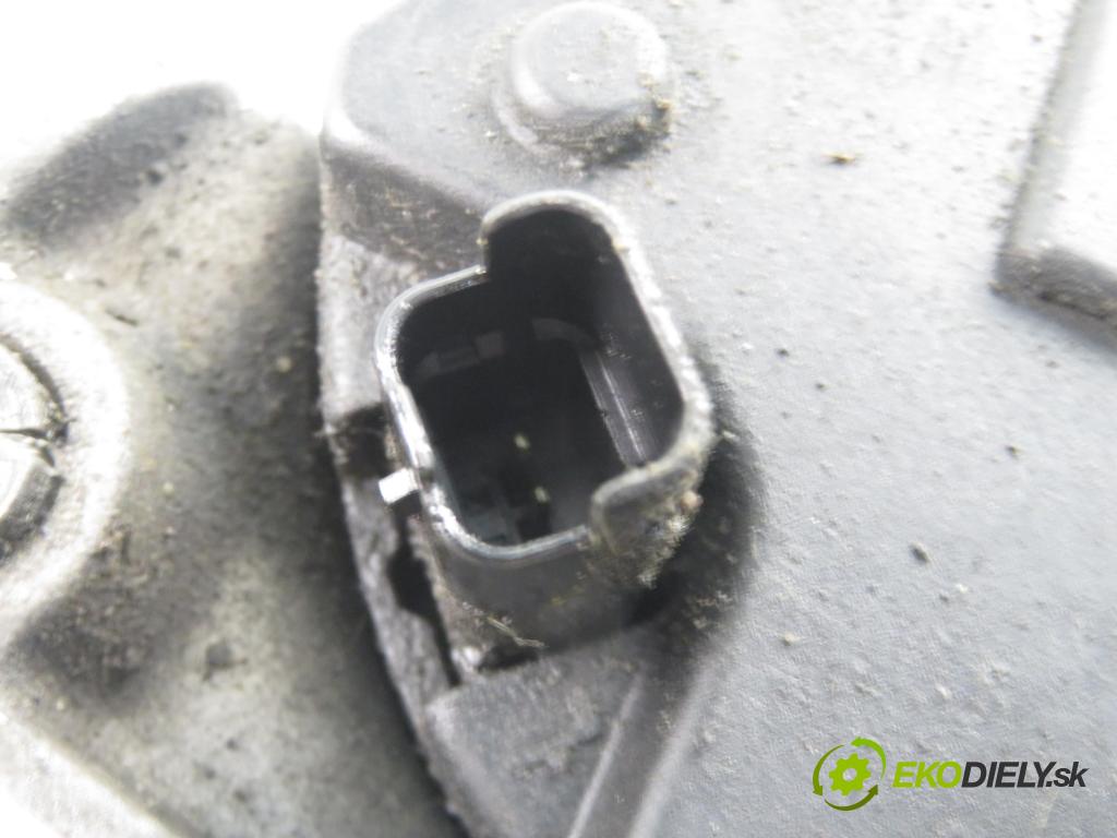 RENAULT TWINGO I (C06_) HB 2000 43,00 1.2 (C066, C068) - D7F 703 1149,00 Alternátor 2542480A (Alternátor)