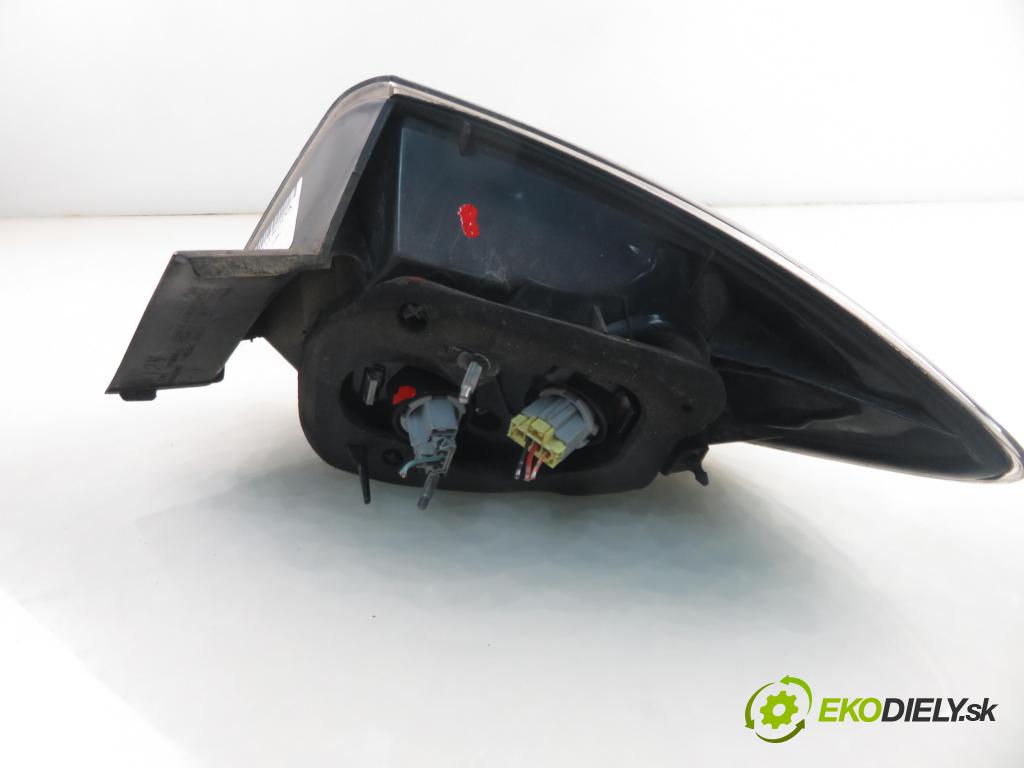 MAZDA 3 (BK) HB 2007 66,00 1.6 MZ-CD - Y406 1560,00 světlo levé zadní