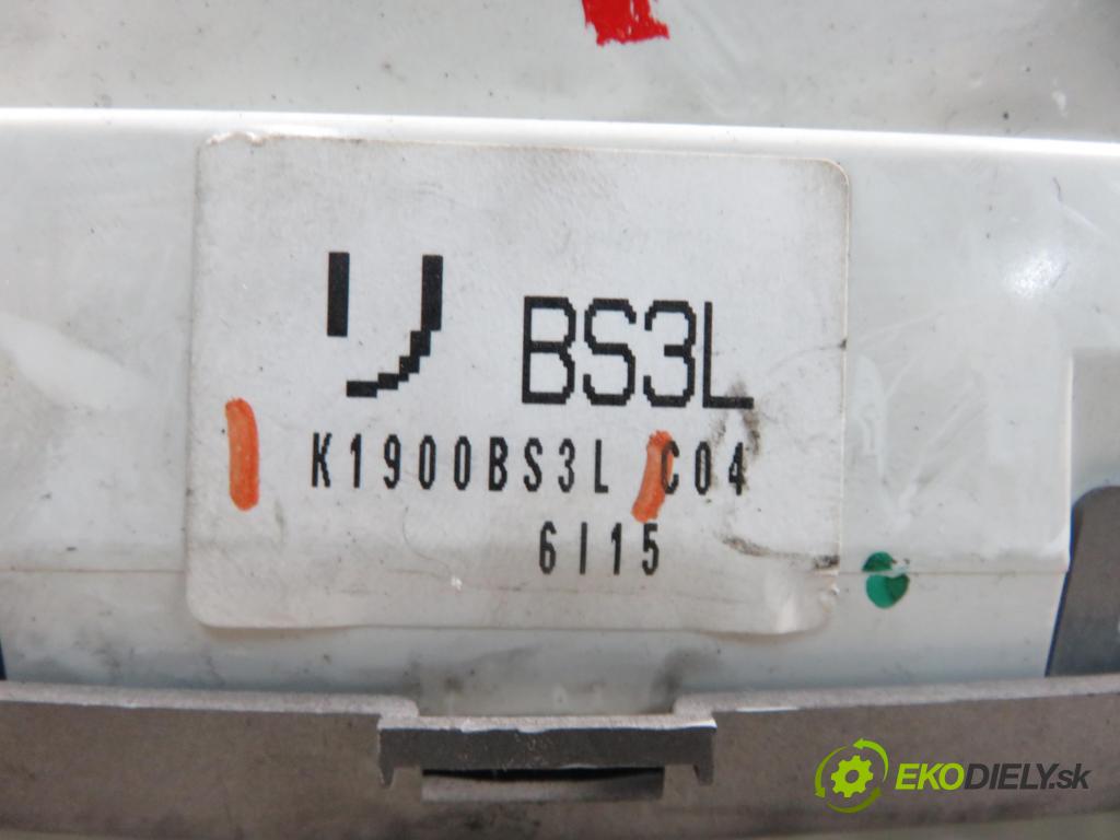 MAZDA 3 (BK) HB 2007 66,00 1.6 MZ-CD - Y406 1560,00 Panel kúrenia KLIMATIZACE: K1900BS3L