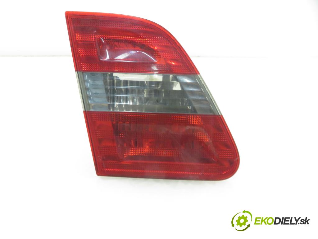 MERCEDES-BENZ KLASA B Sports Tourer (W245) HB 2007 103,00 B 200 CDI (245.208) -  140 OM 640.941 1991,00 Svetlo ľavé zadné kufor 1698201564