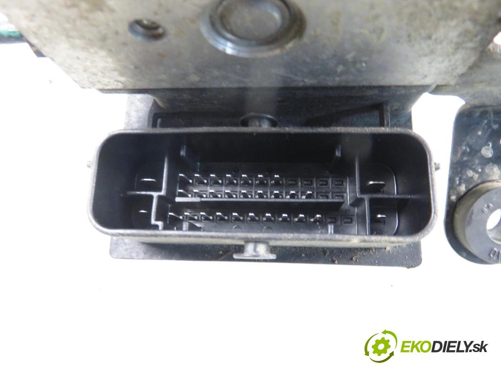 SEAT IBIZA III (6L1) HB 2006 74,00 1.9 TDI - AXR 1896,00 Pumpa ABS 0265800511 ; 6Q0907379AF (Pumpa ABS)