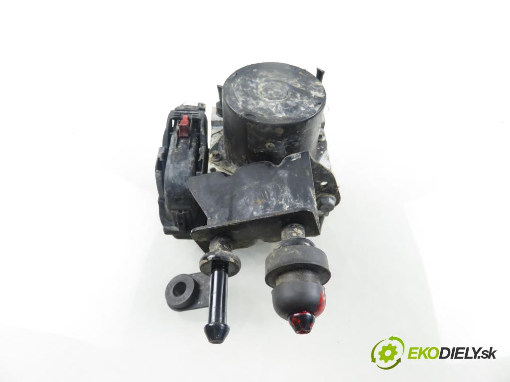 SEAT IBIZA III (6L1) HB 2006 74,00 1.9 TDI - AXR 1896,00 Pumpa ABS 0265800511 ; 6Q0907379AF (Pumpa ABS)
