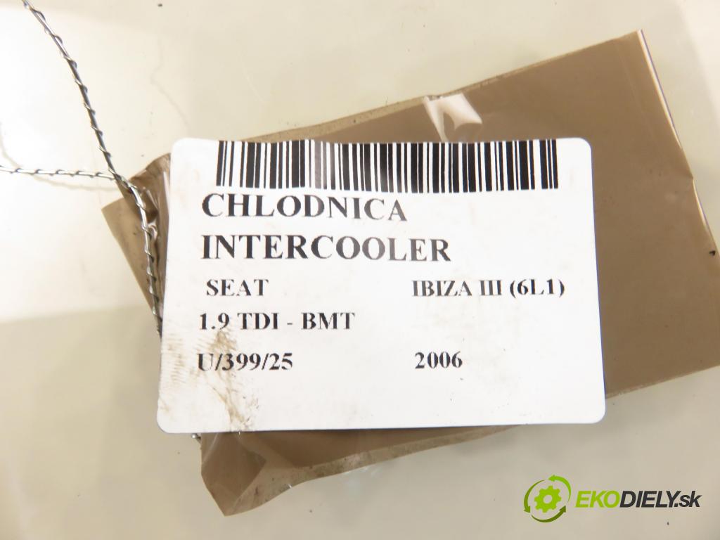 SEAT IBIZA III (6L1) HB 2006 74,00 1.9 TDI - AXR 1896,00 chladič intercooler 6Q0145804A
