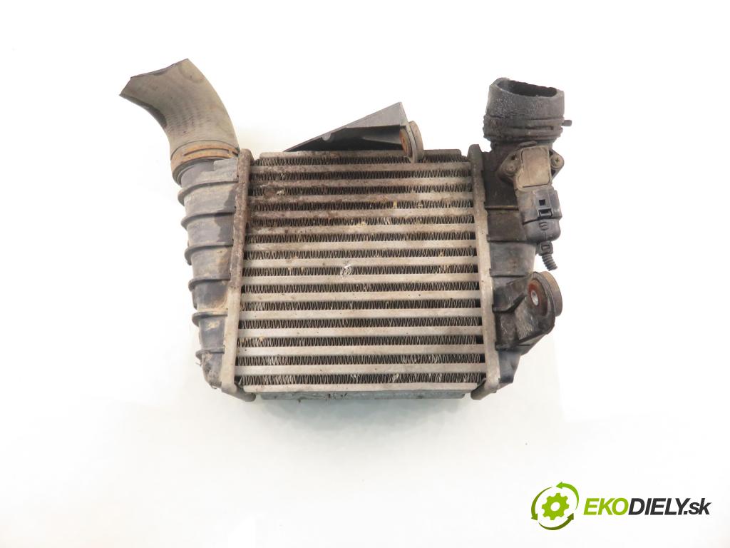 SEAT IBIZA III (6L1) HB 2006 74,00 1.9 TDI - AXR 1896,00 chladič intercooler 6Q0145804A