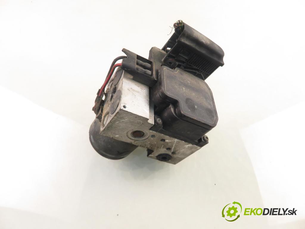 VW PASSAT B5.5 Variant (3B6) KOMBI 2002 96,00 1.9 TDI PD 130 - AVF 1896,00 Pumpa ABS 8E0614111T ; 0265202401 (Pumpa ABS)