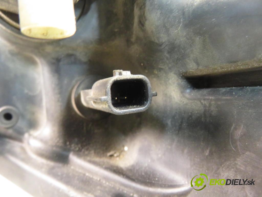 RENAULT SCENIC II (JM0/1_) MINIVAN 2004 88,00 1.9 DCI - F9Q 812 1870,00 Svetlo LP 