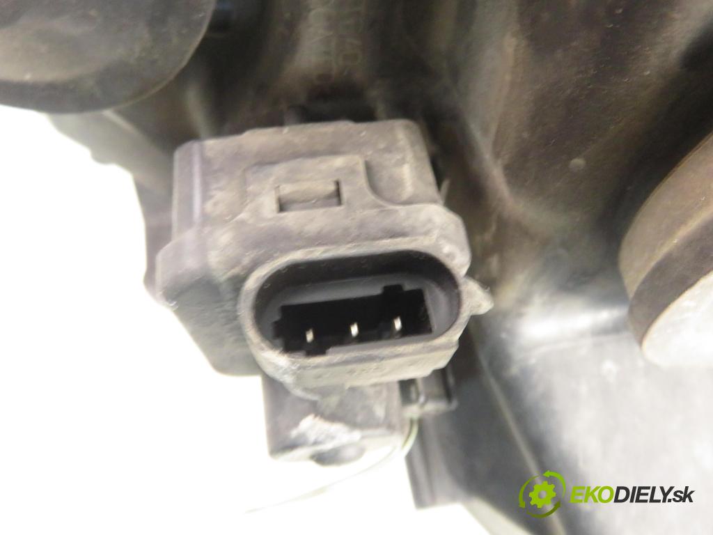 RENAULT SCENIC II (JM0/1_) MINIVAN 2004 88,00 1.9 DCI - F9Q 812 1870,00 Svetlo LP