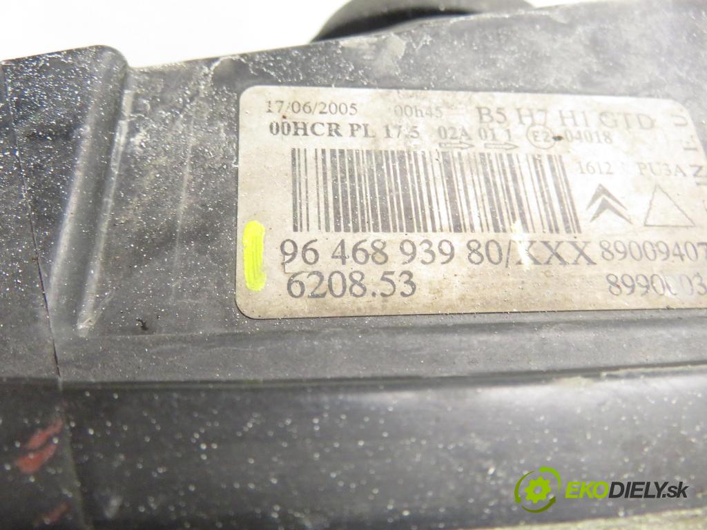CITROEN C4 I (LC_) HB 2005 66,00 1.6 HDi - 9HX (DV6ATED4) 1560,00 Svetlo LP 9646893980