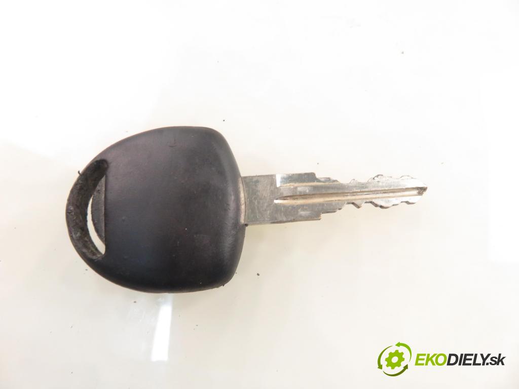 OPEL COMBO C FURGON 2007 55,00 1.3 CDTI 16V - Z 13 DTJ 1248,00 spinačka 90589313 (Spínacia skrinka)