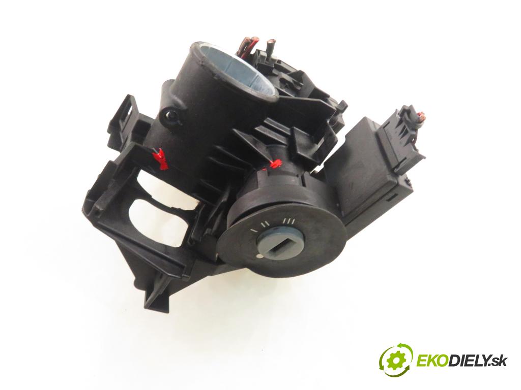 OPEL ASTRA G Kombi (T98) KOMBI 2004 55,00 1.7 DTI 16V - Y 17 DT 1686,00 spinačka 90589313 ; 5WK4763 ; 24445098 (Spínacia skrinka)