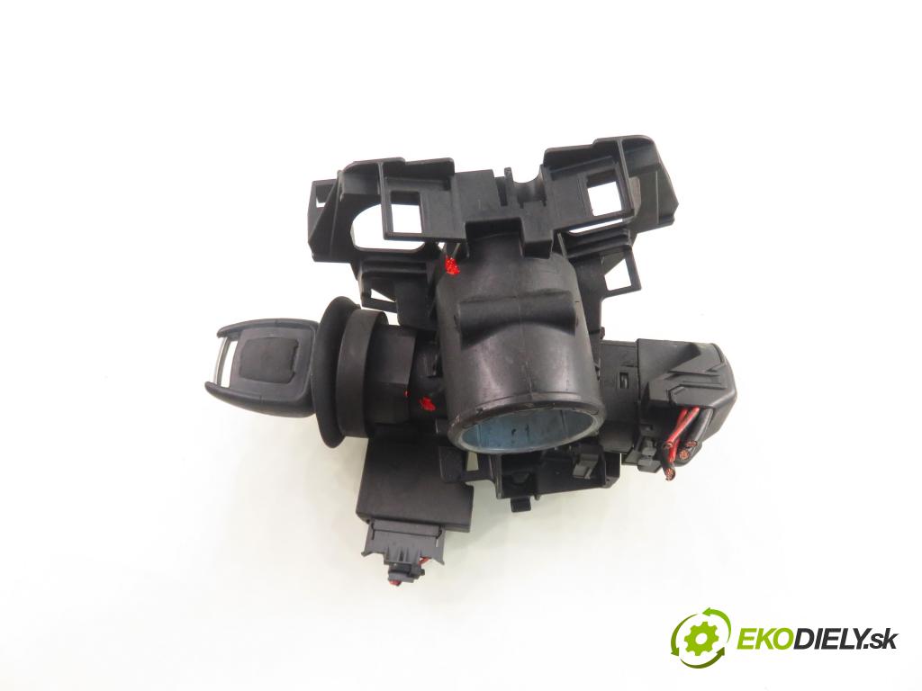 OPEL ASTRA G Kombi (T98) KOMBI 2004 55,00 1.7 DTI 16V - Y 17 DT 1686,00 spinačka 90589313 ; 5WK4763 ; 24445098 (Spínacia skrinka)