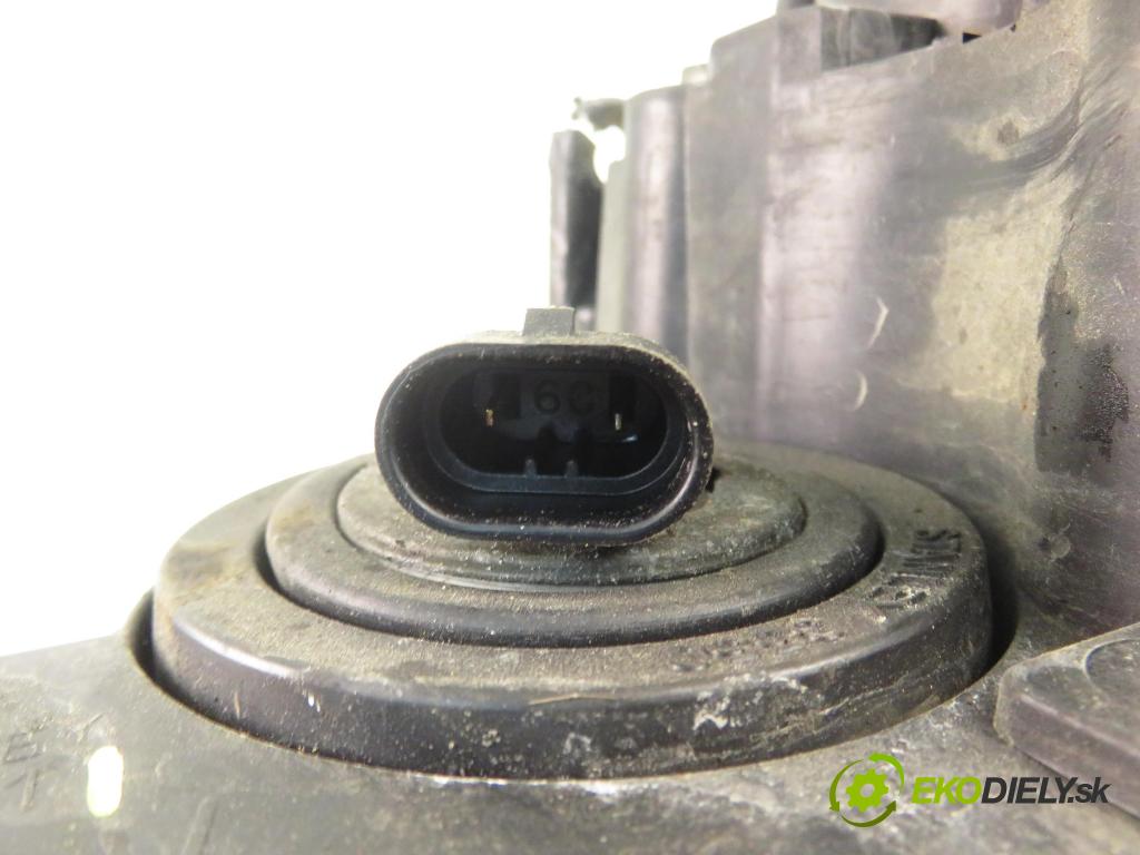 MAZDA 3 (BK) HB 2007 66,00 1.6 MZ-CD - Y406 1560,00 Svetlo PP P2951