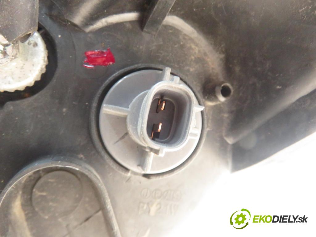 MAZDA 3 (BK) HB 2007 66,00 1.6 MZ-CD - Y406 1560,00 Svetlo PP P2951