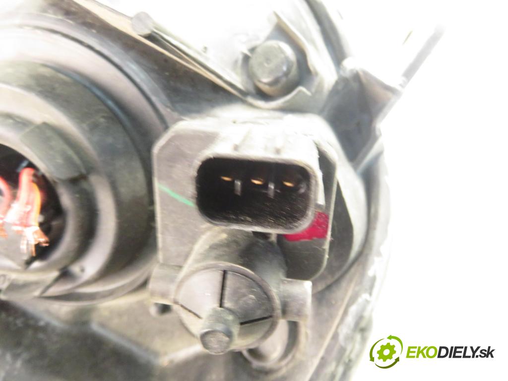 HONDA JAZZ II (GD_, GE3, GE2) HB 2004 61,00 1.3 (GD1) - L13A1 1339,00 Svetlo LP