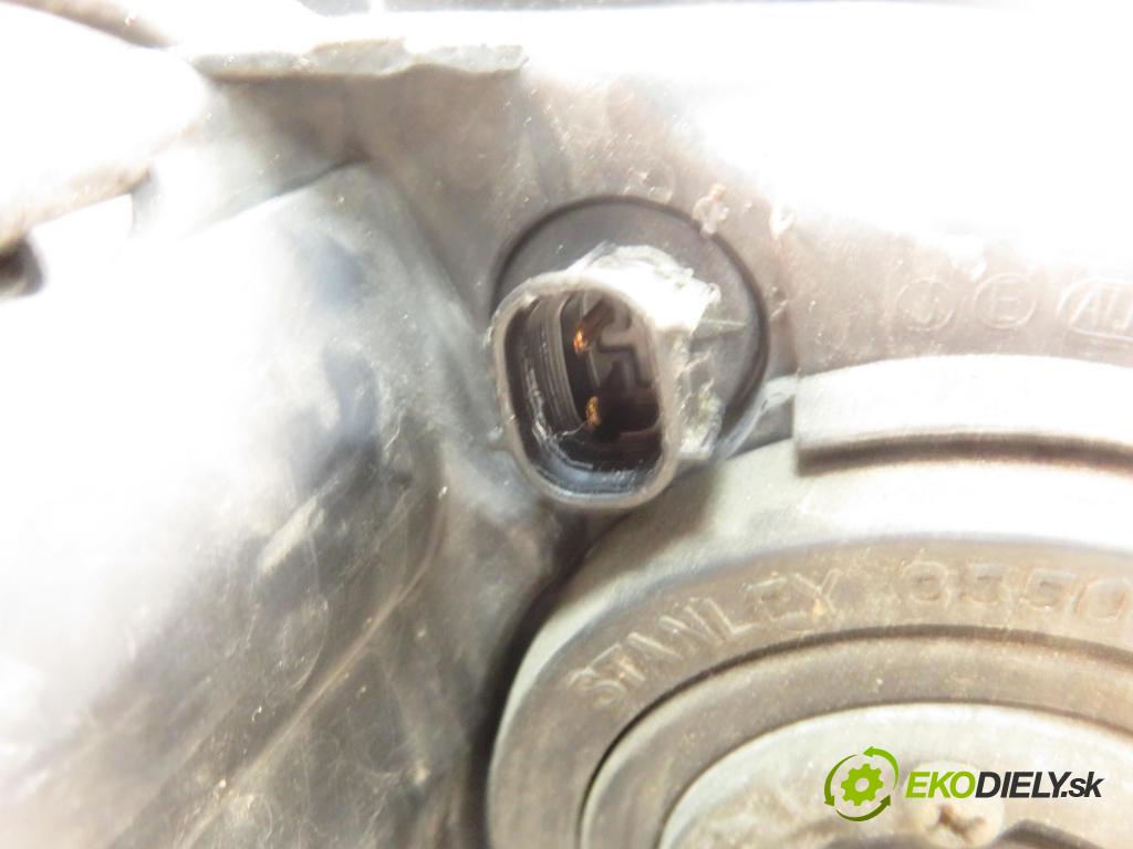 MAZDA 3 (BK) HB 2007 66,00 1.6 MZ-CD - Y406 1560,00 Svetlo LP P2951