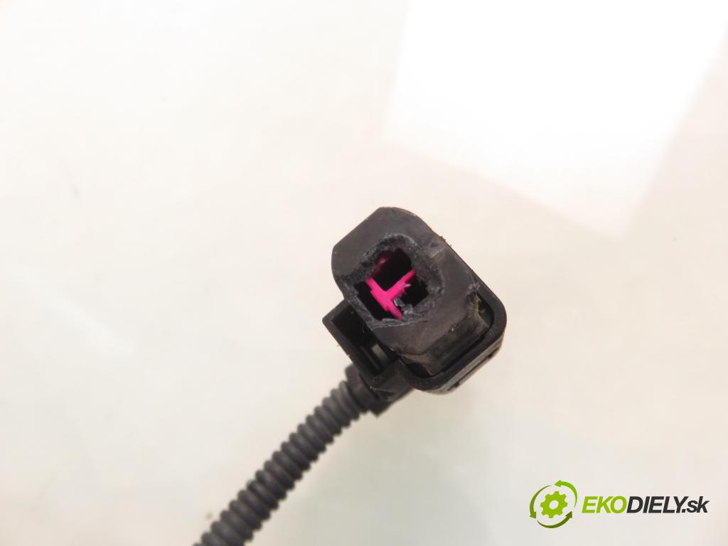 SKODA FABIA I (6Y2) HB 2002 44,00 1.4 MPi 60 - AZE 1397,00 Alternátor 037903025M (Alternátor)