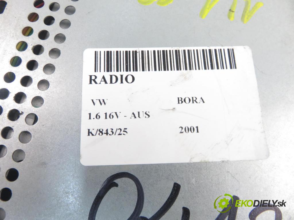 VW BORA (1J2) SEDAN 2001 77,00 1.6 16V - AUS 1598,00 RADIO Modul 1J0035152E