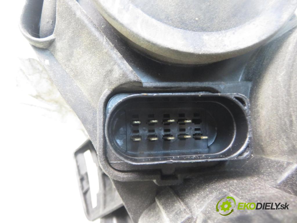 VW POLO (9N_) HB 2003 47,00 1.2 12V 64 - AZQ 1198,00 Svetlo LP