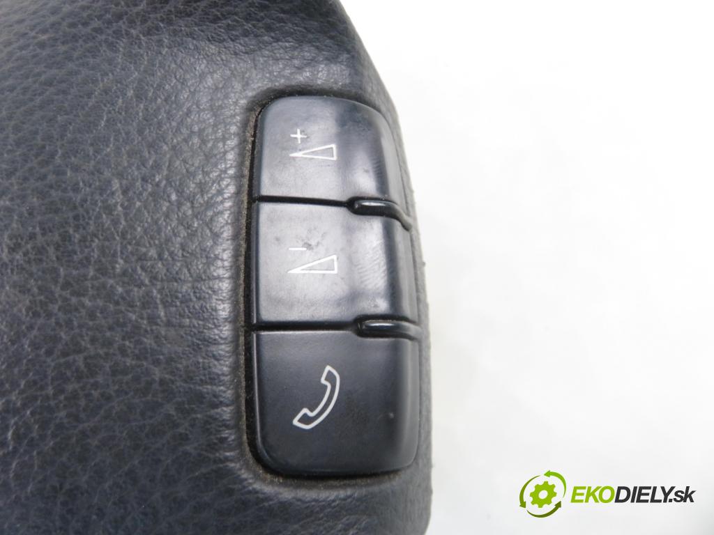 AUDI A4 Avant (8D5, B5) KOMBI 2000 92,00 1.8 - ARG 1781,00 AirBag air BAG volantu 4B0880201M