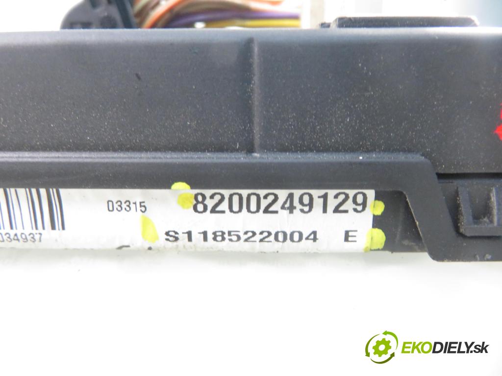 RENAULT TWINGO I (C06_) HB 2003 43,00 1.2 (C066, C068) - D7F 703 1149,00 MODUL komfortu 8200249129 ; S118522004E